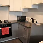 Daire Uroczy Apartament- *