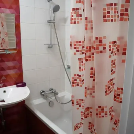 Uroczy Apartament- Apartament Kołobrzeg